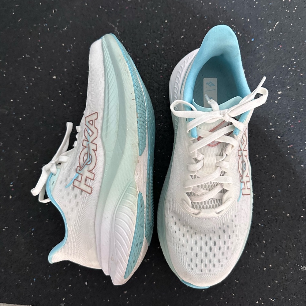 Mach 6 Hoka Women's White & Blue Shoes - Size 7